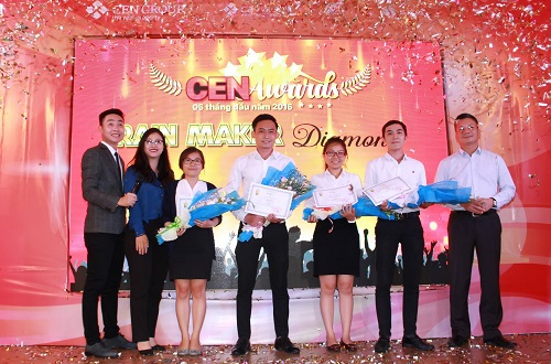 Nhiều cá nhân, tập thể được vinh danh tại Cen Awards 6 tháng đầu năm 2016