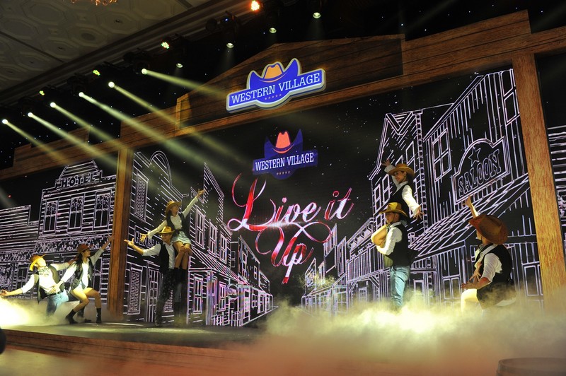 Thị trường TP.HCM mãn nhãn với “bom tấn” Western Village – FLC Quảng Bình