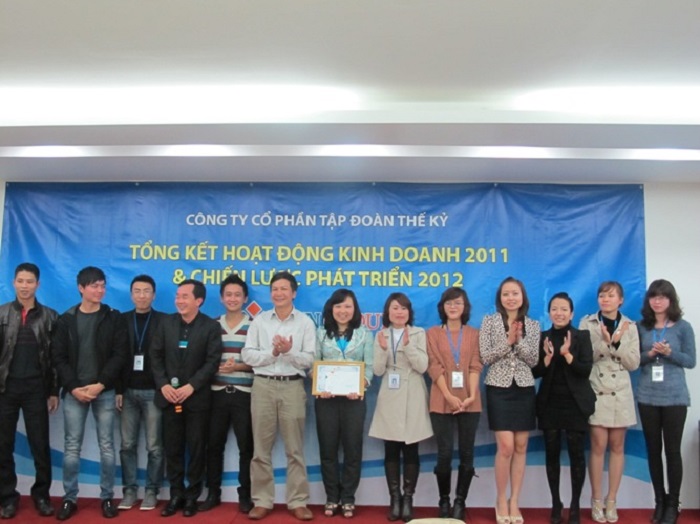 cenland hoạt động kinh doanh năm 2011