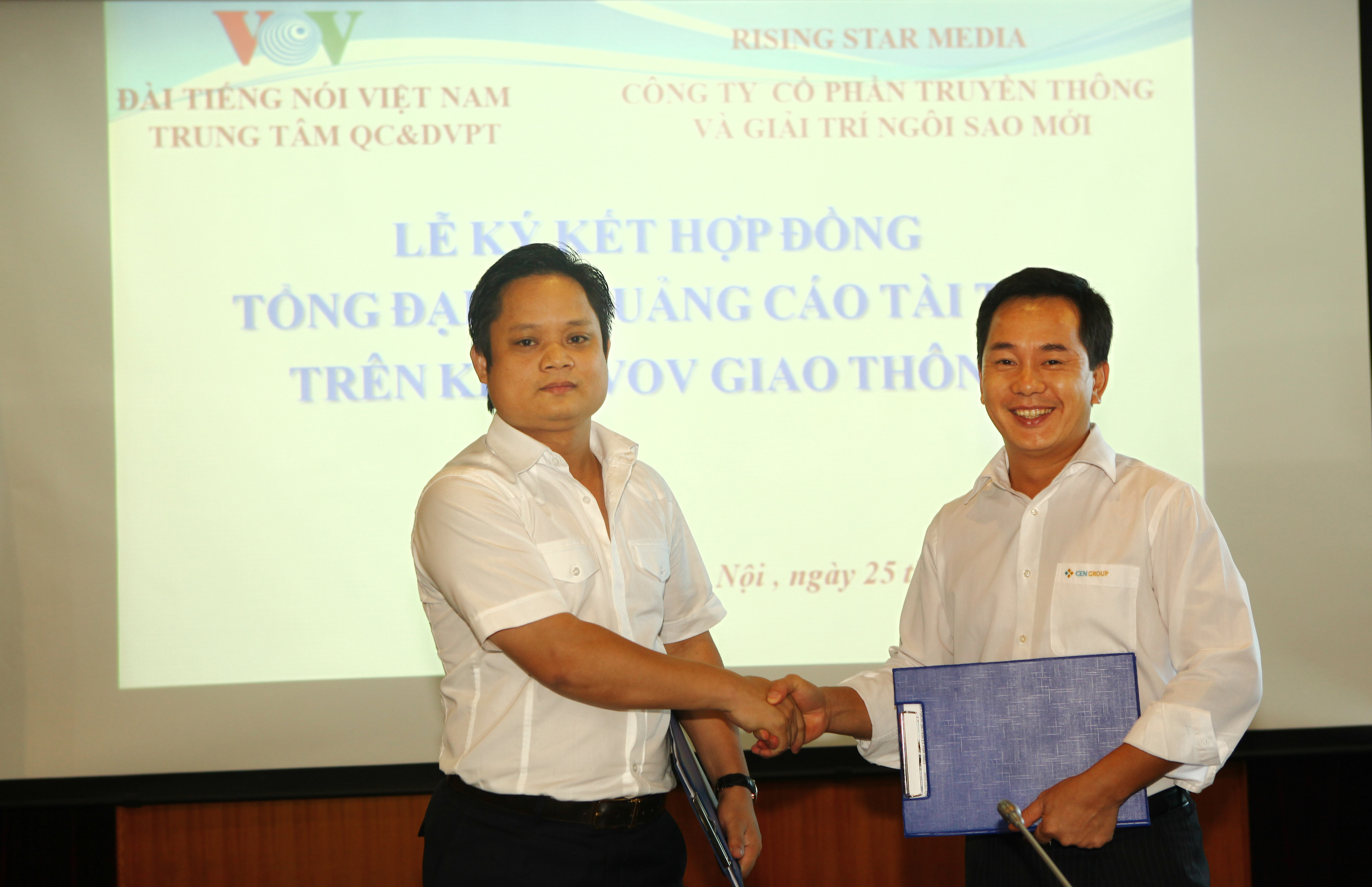 cenland ký kết vov giao thông